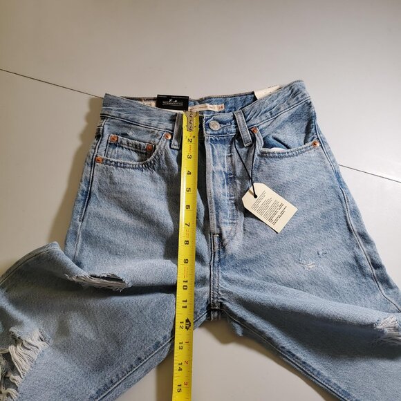 Levi's Premium RIBCAGE STRAIGHT ANKLE JEANS Size 24 x 27 - Picture 7 of 16